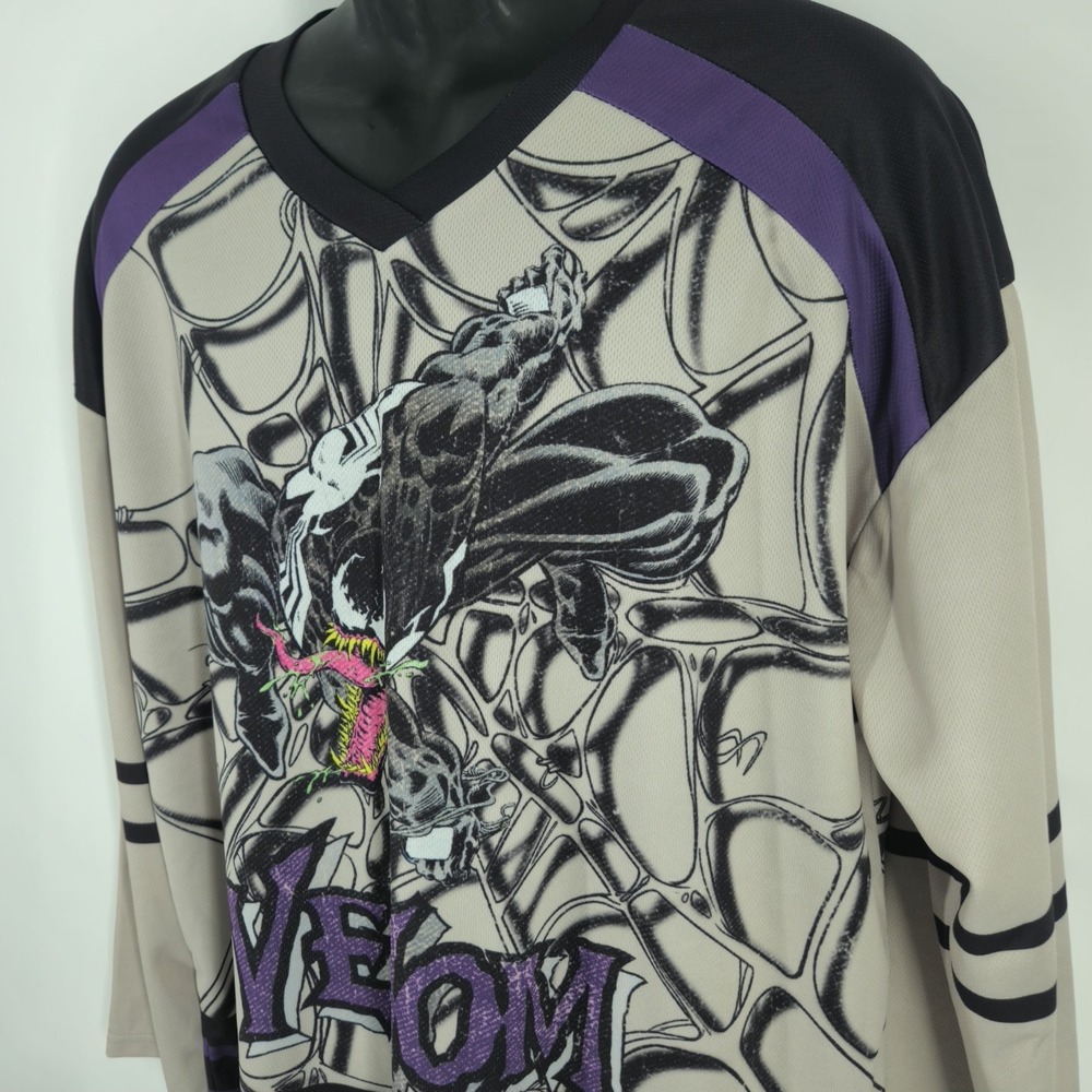 Marvel Venom Jersey Mens Size Medium‎ Purple Graphic Lethal Protector 88 Spider